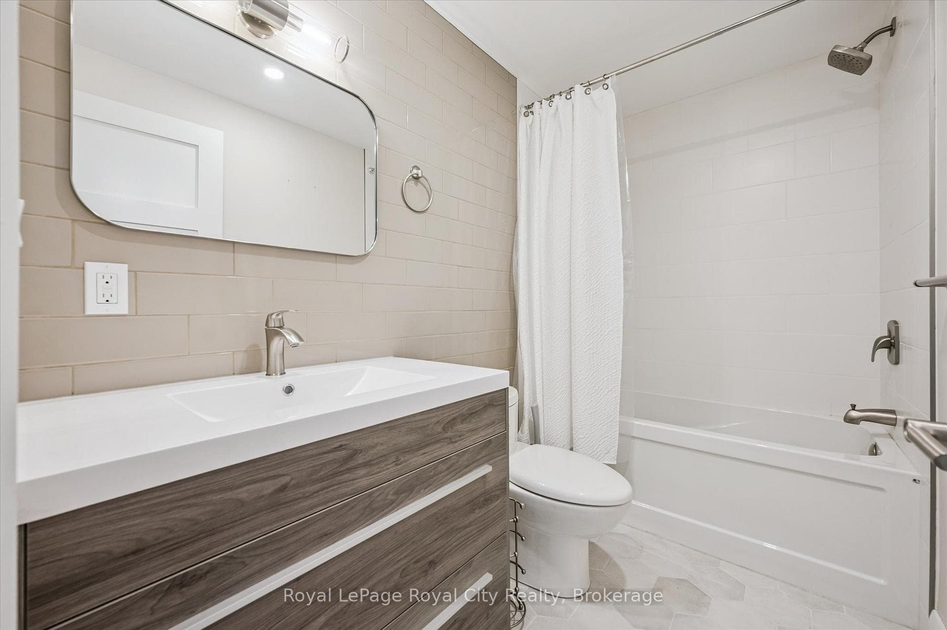 292 Geddes Street photo 41