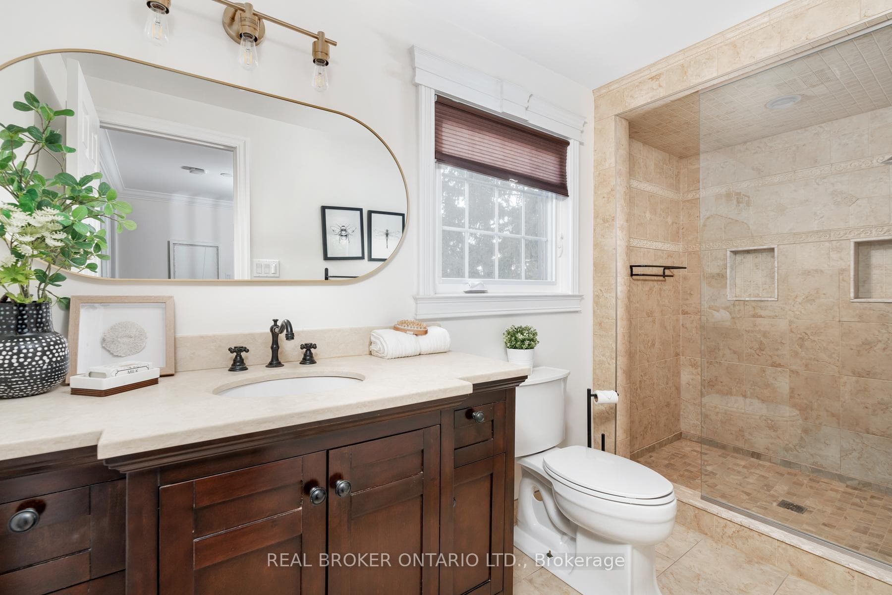 upper level washroom