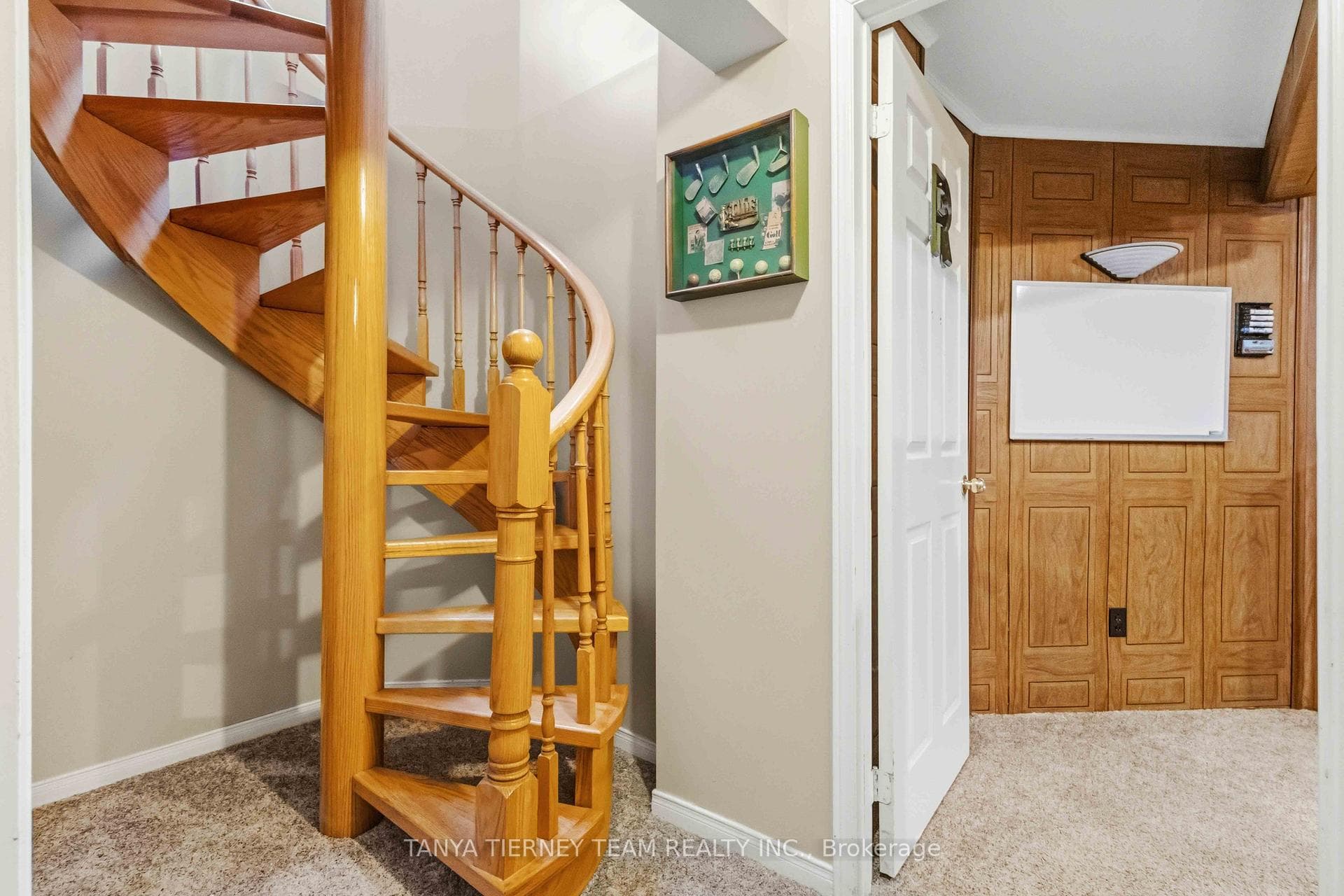 50 Lipton Crescent photo 39
