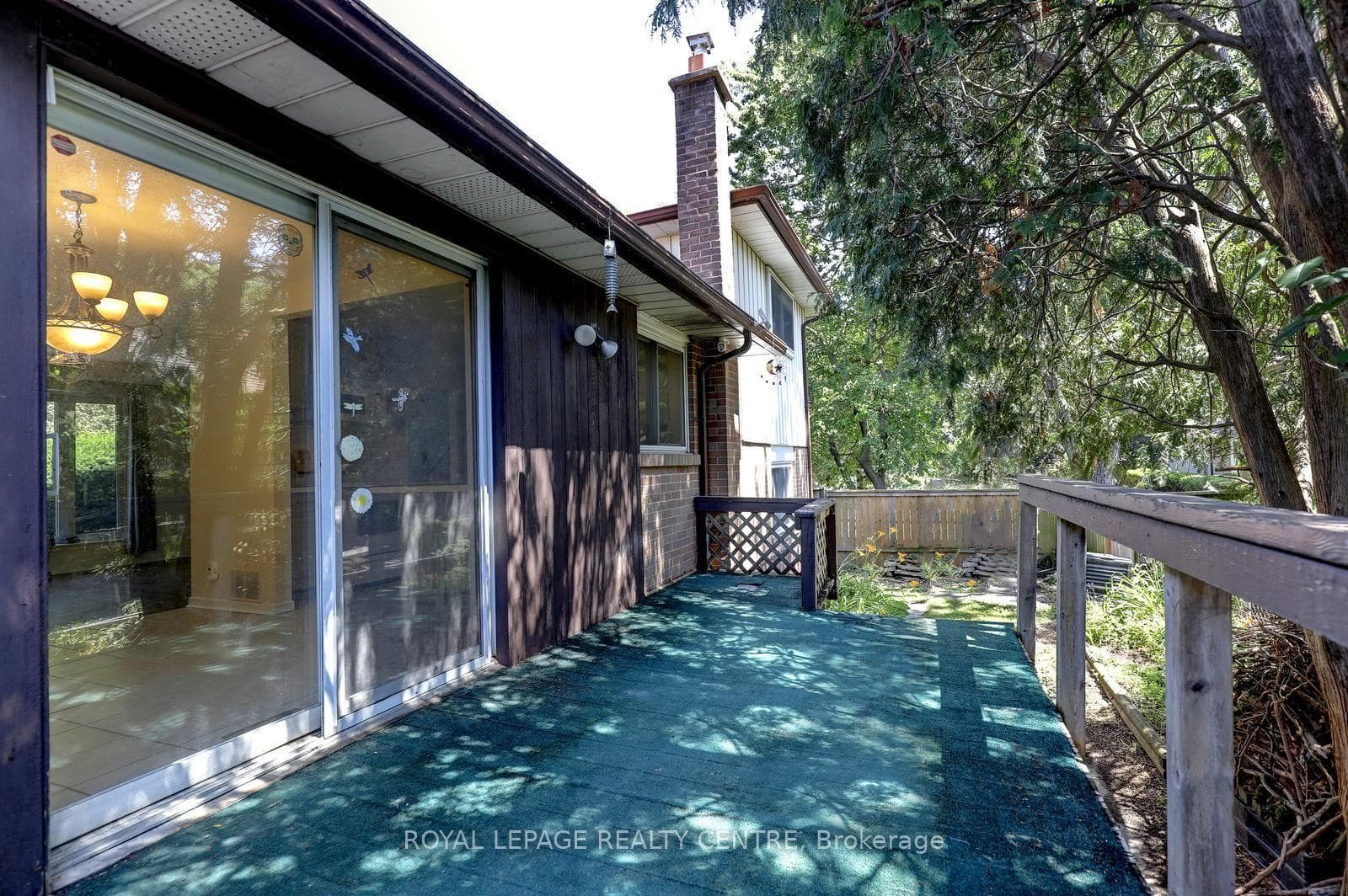 1621 Hobbs Crescent photo 40