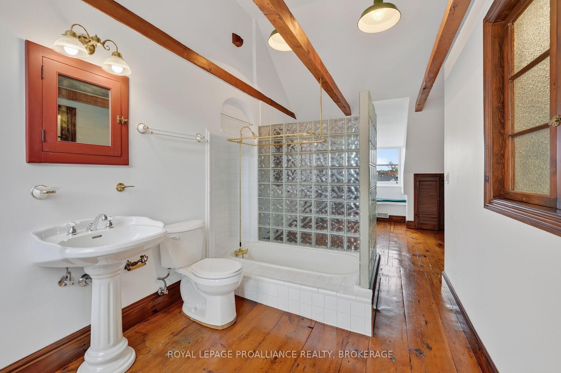 12 Rideau Street photo 24
