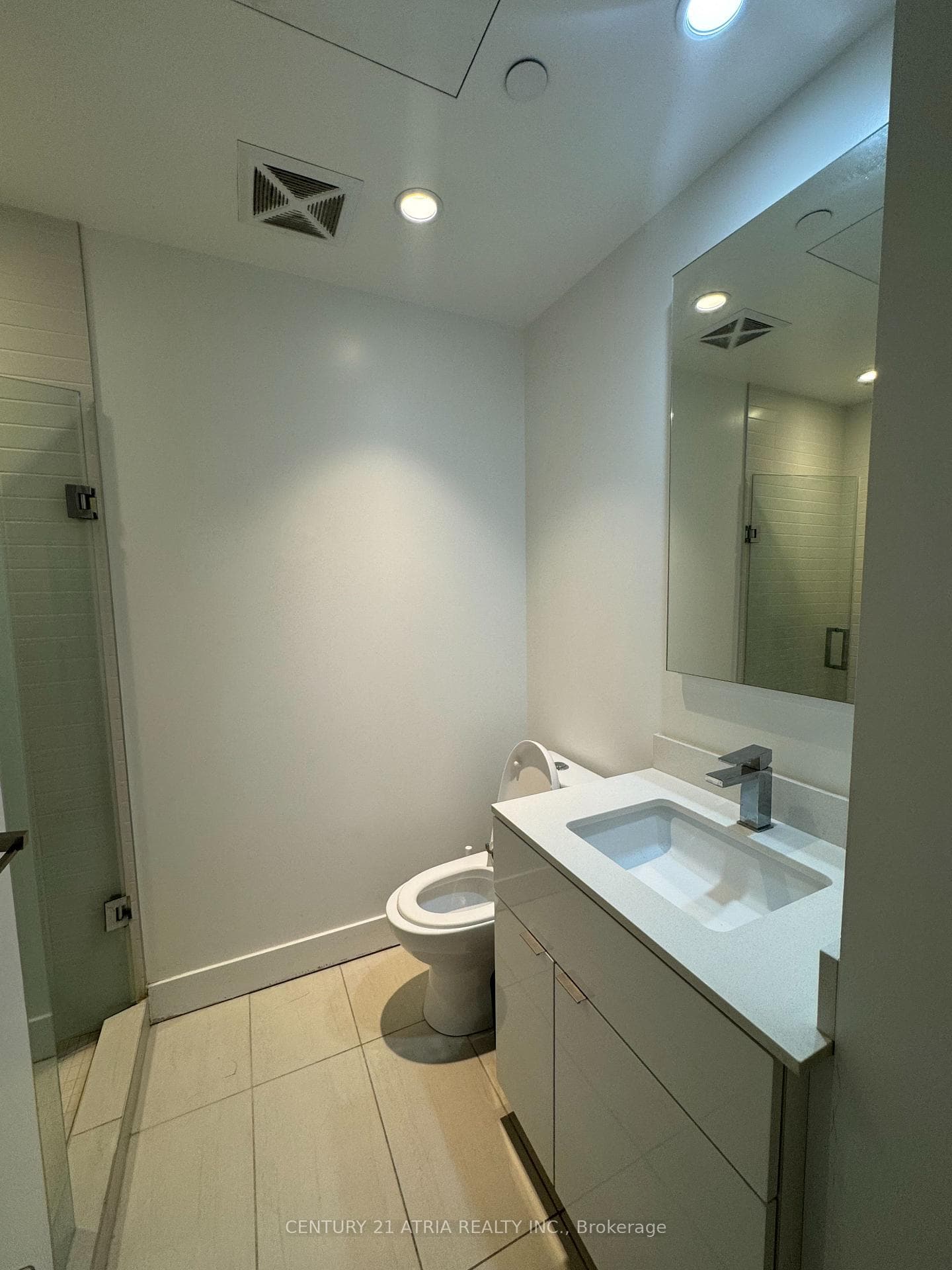 7 Grenville Street Unit 2402 photo 4