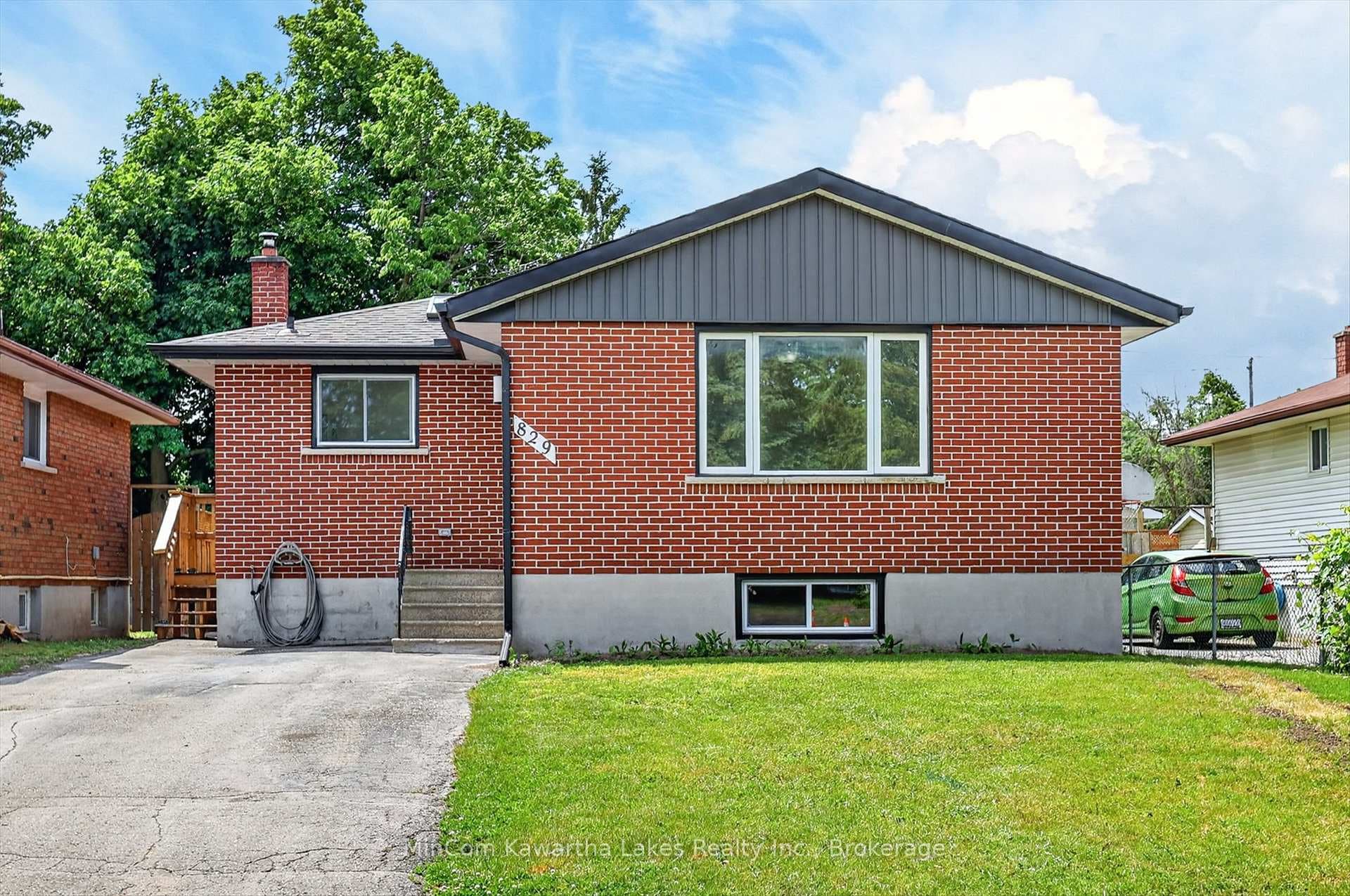 829 Orpington Road photo 3