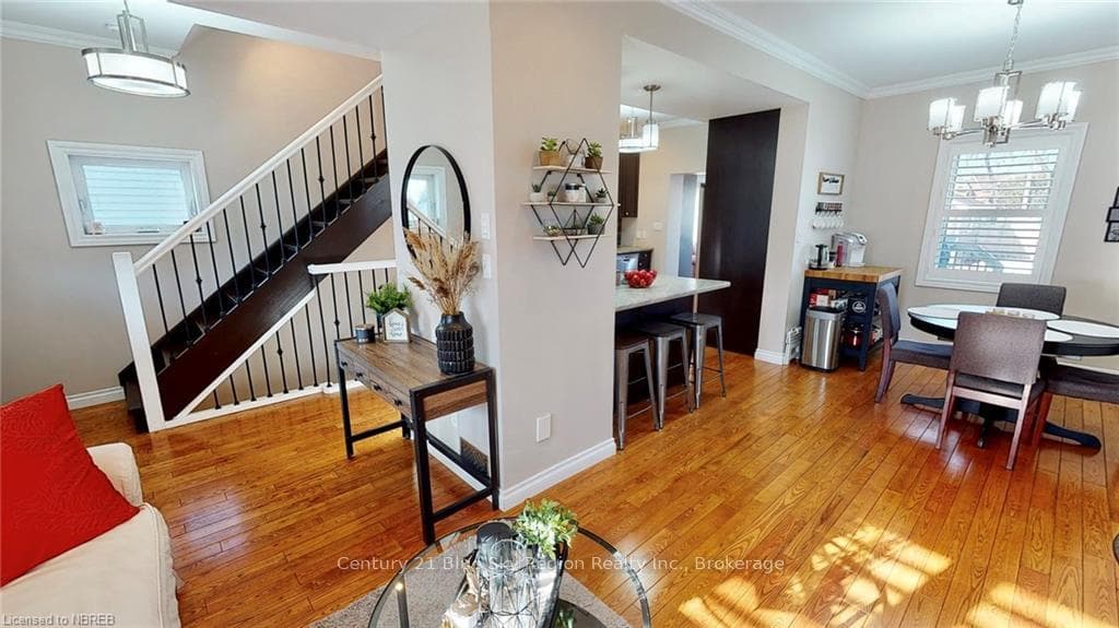 233 KING Street photo 23