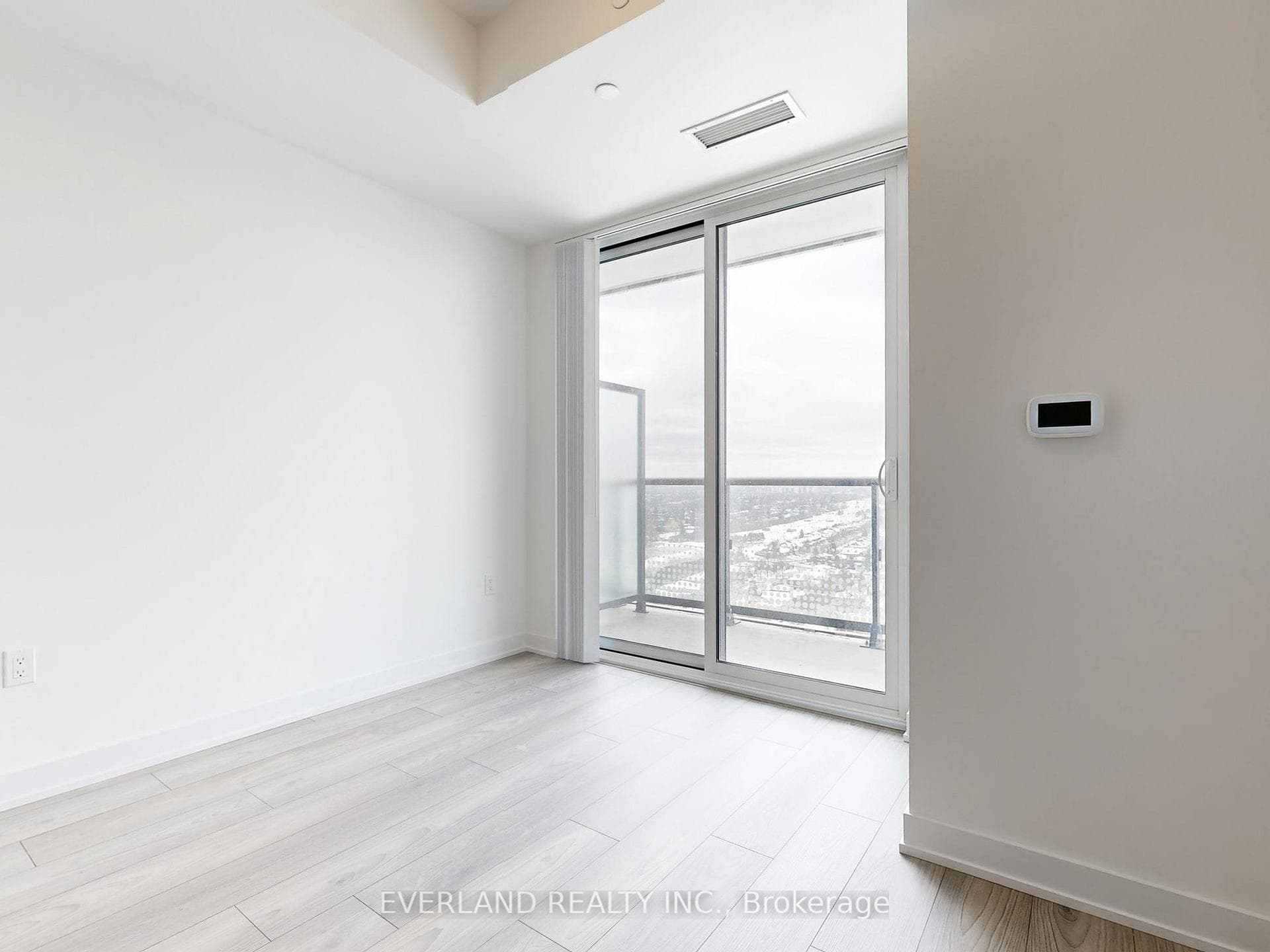 5858 Yonge Street Unit 2302 photo 5