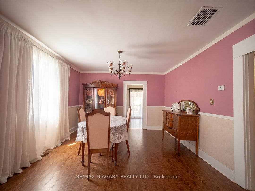 115 Adelaide Street photo 10