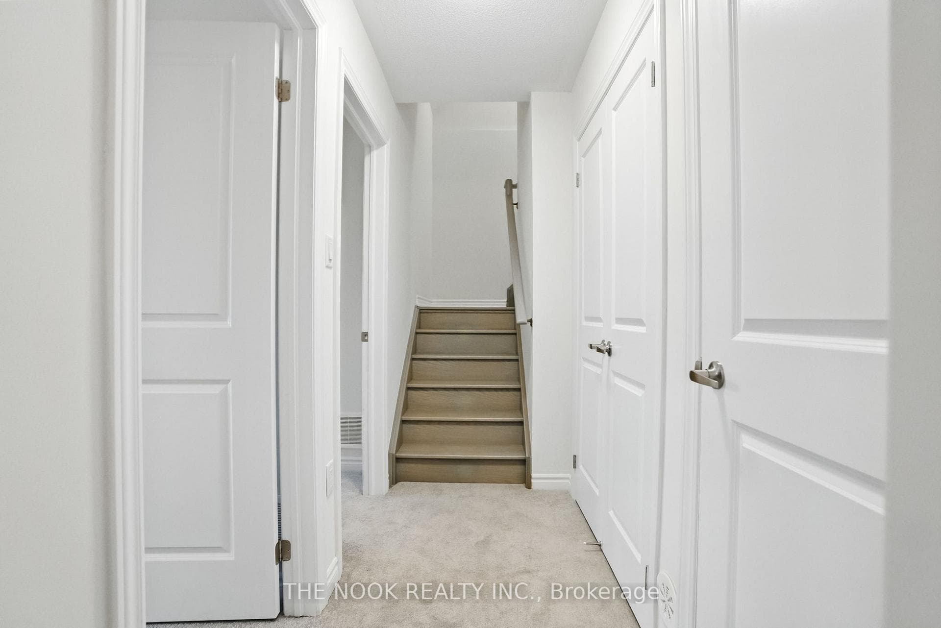 470 Beresford Path Unit 6 photo 15