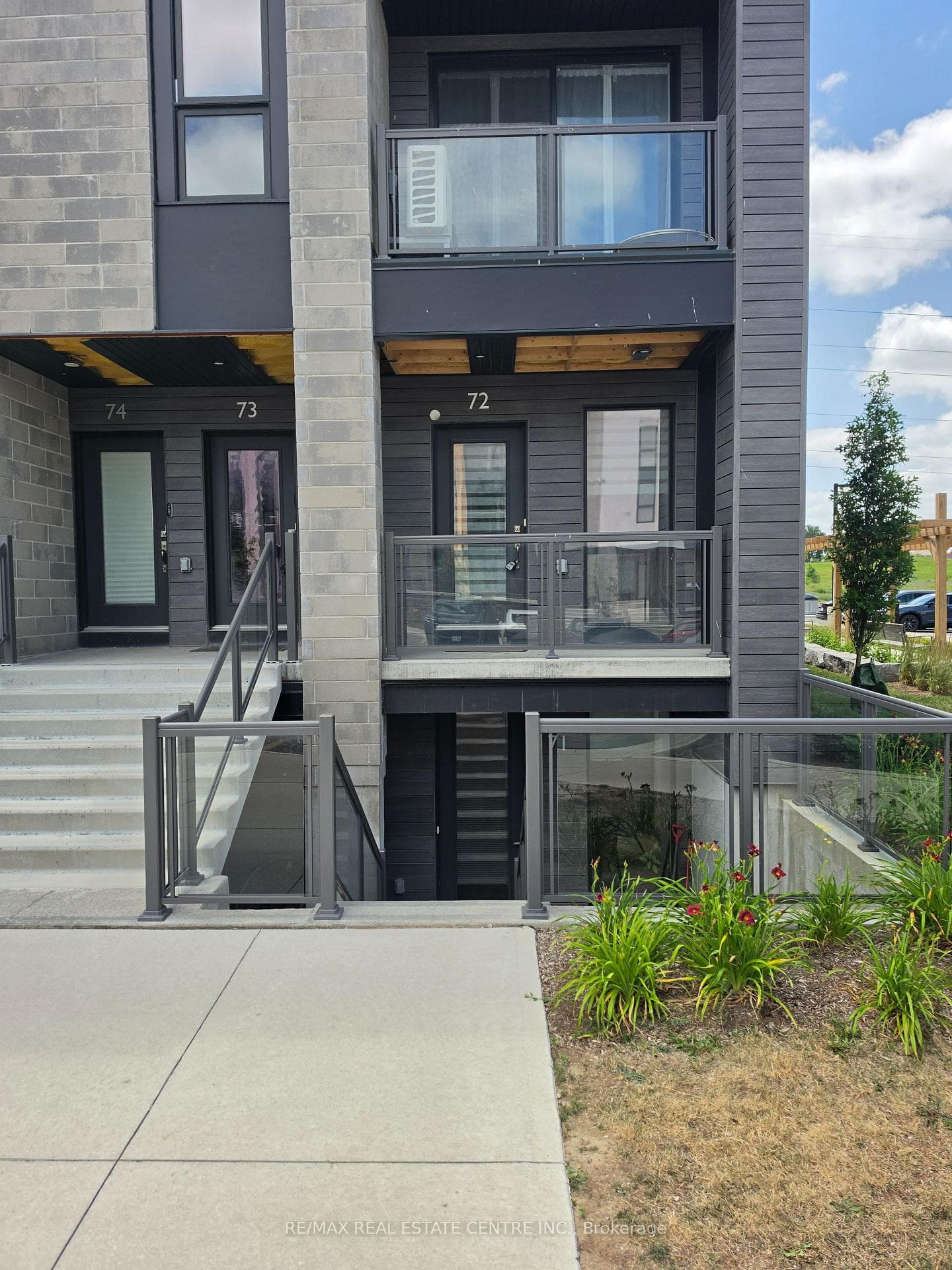 261 Woodbine Ave Avenue Unit A72 photo 1