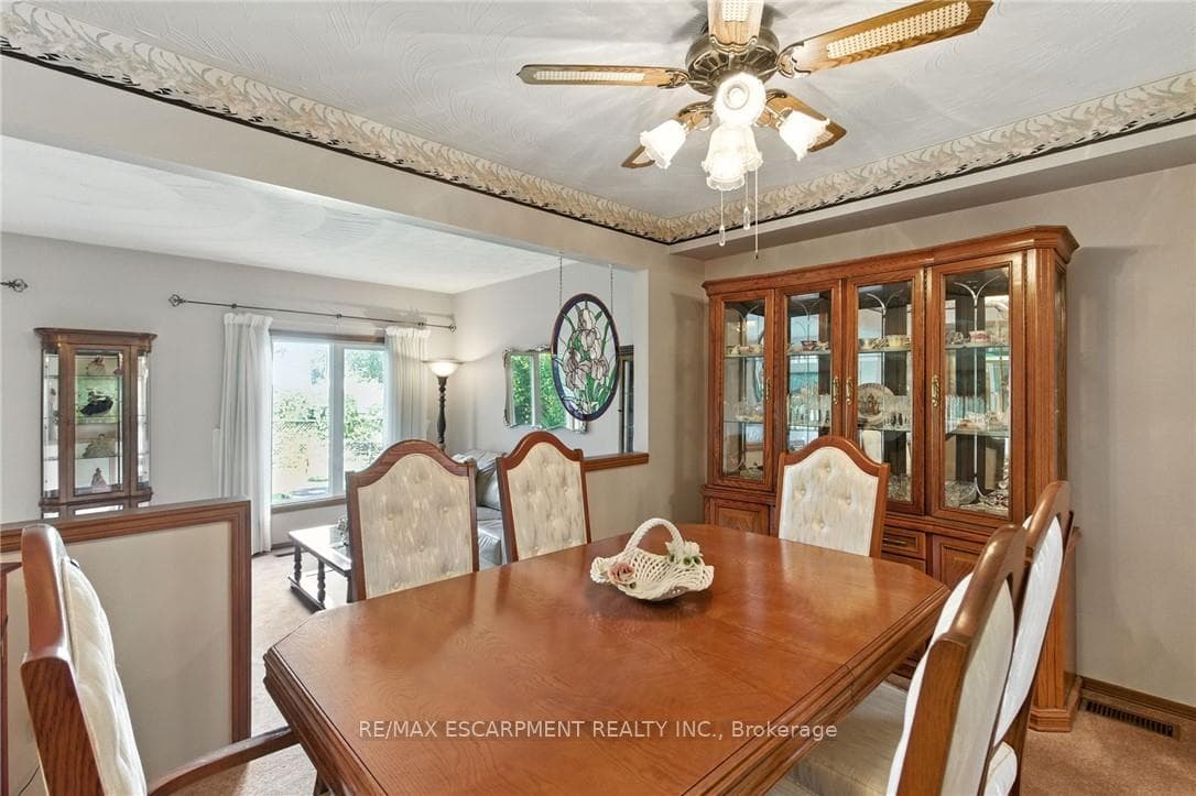 39 Megna Court photo 10