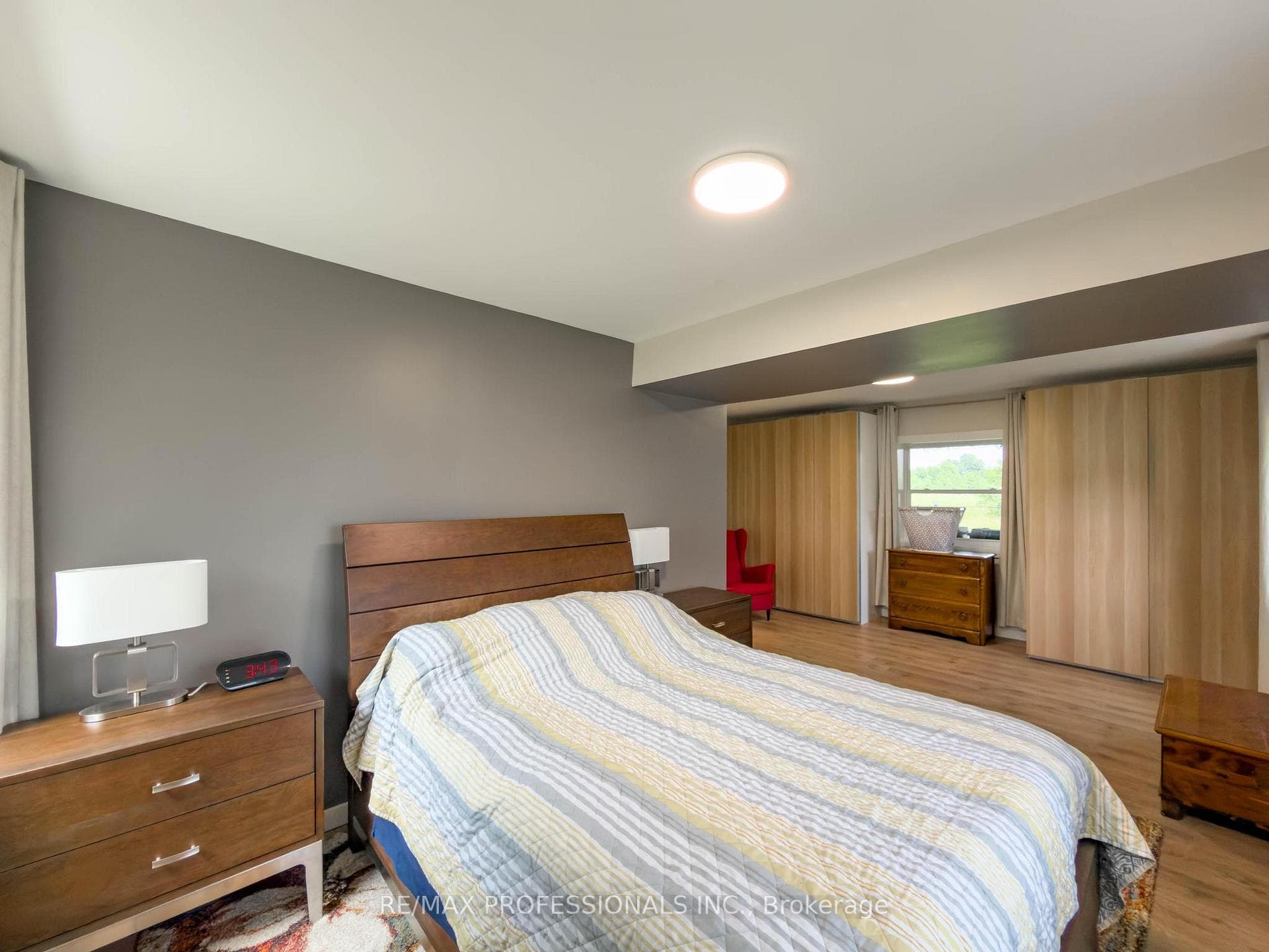 1744 Ridgemount Road photo 30