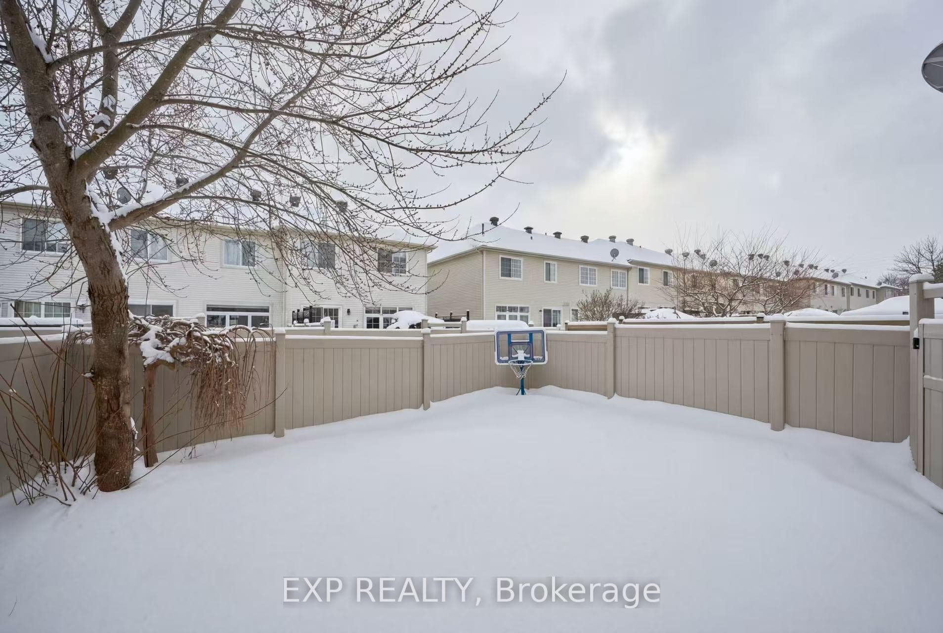 30 Fieldberry Private photo 33