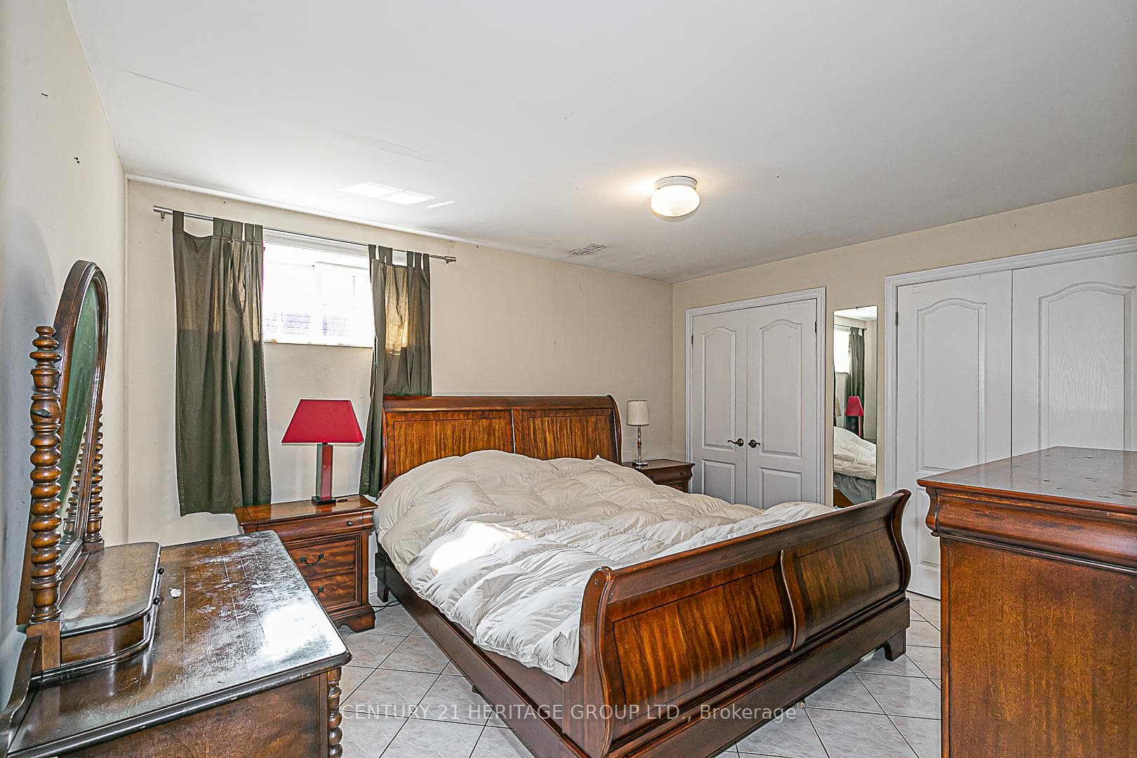 21 Windsor Drive photo 32