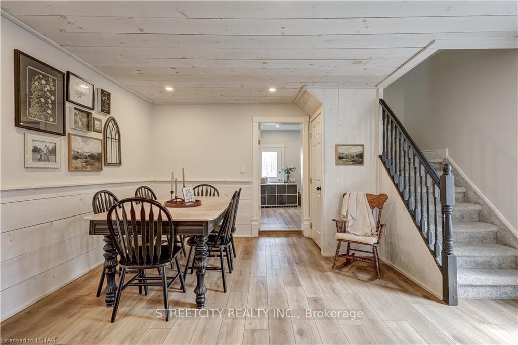 4 Albert Street photo 11