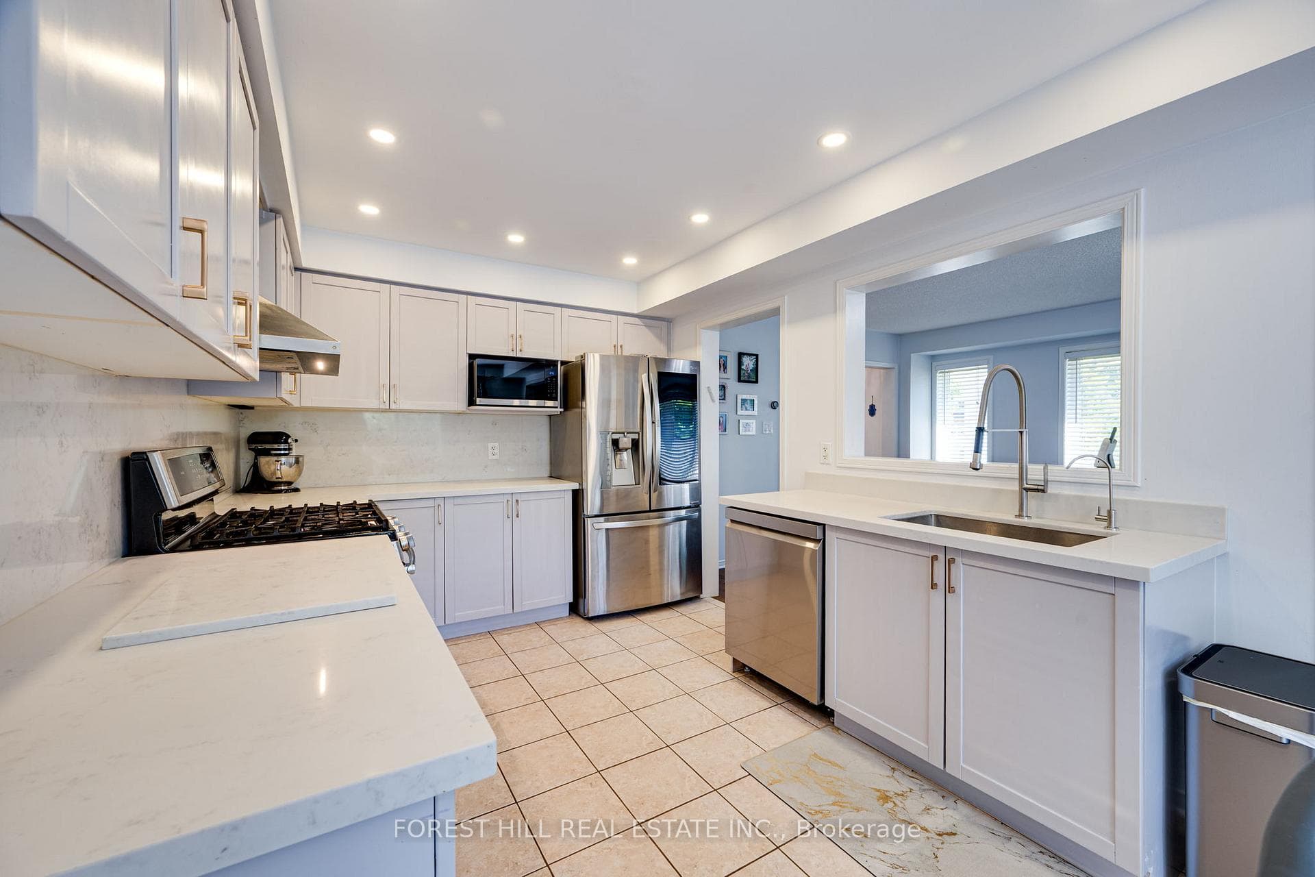 59 Banbrooke Crescent photo 6
