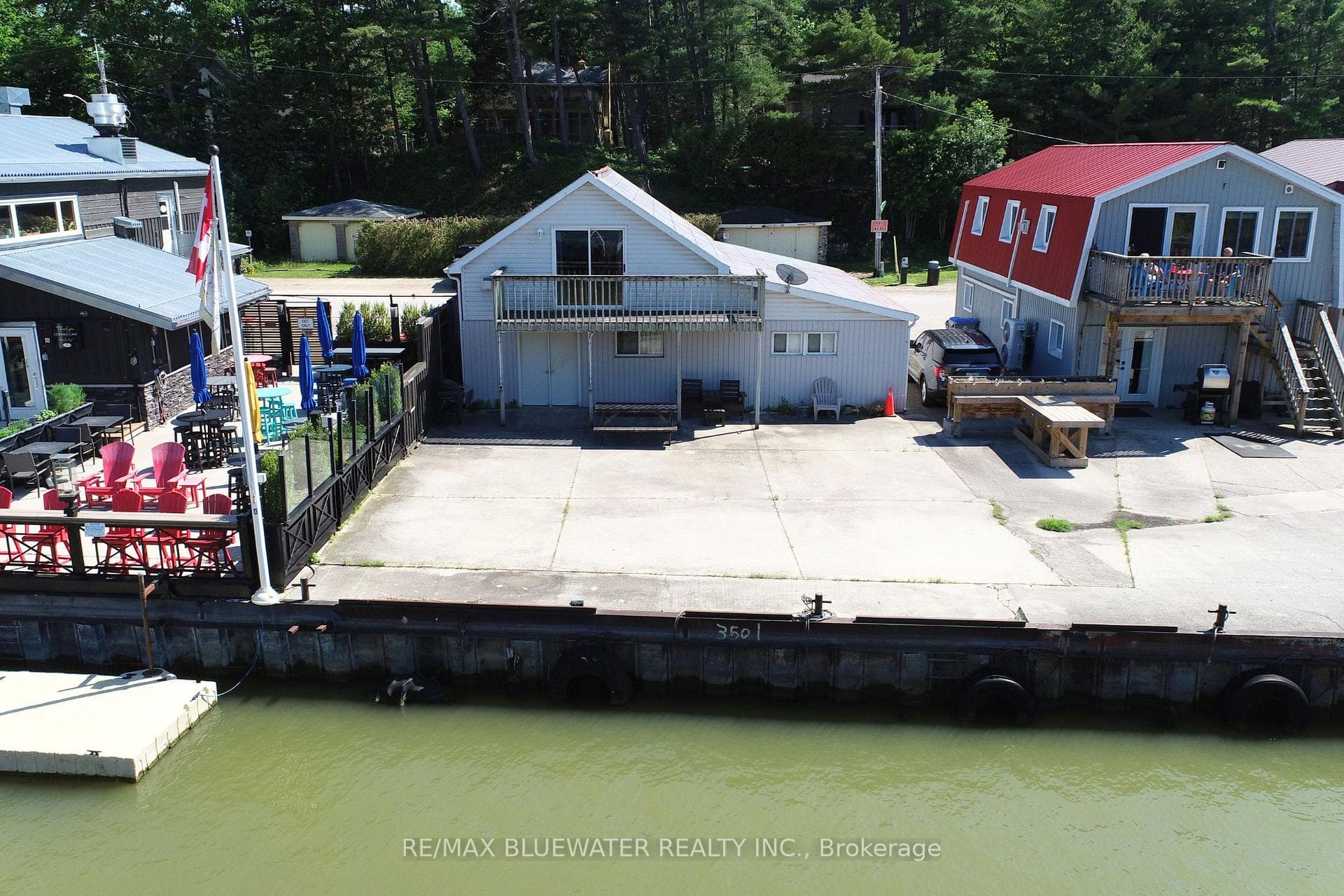 75 River Road photo 1