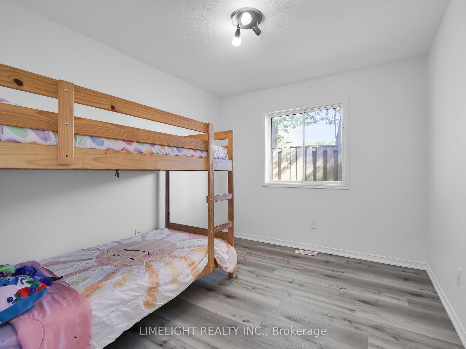 51 TRAPPER Street photo 16