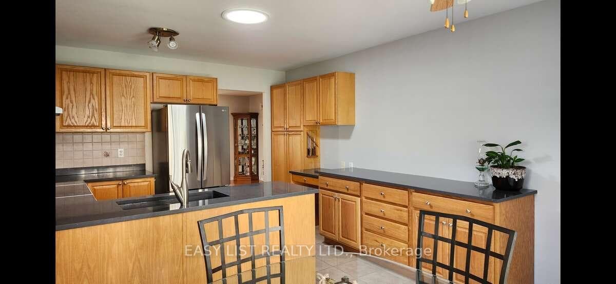 1788 Whitestone Court photo 7