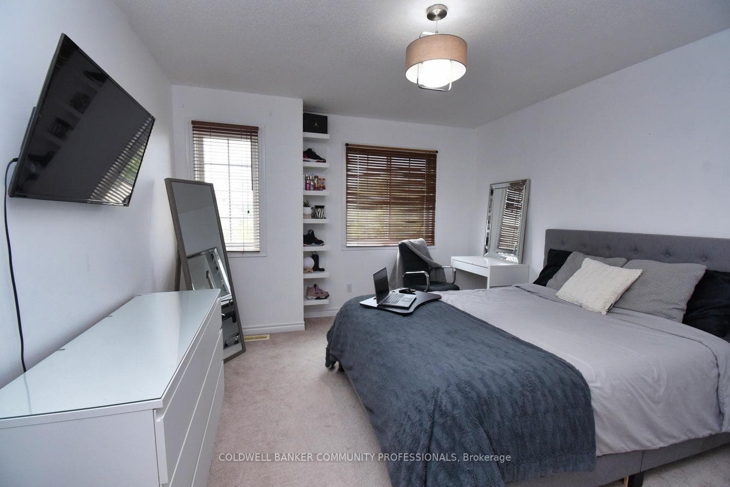 159 Thames Way photo 29