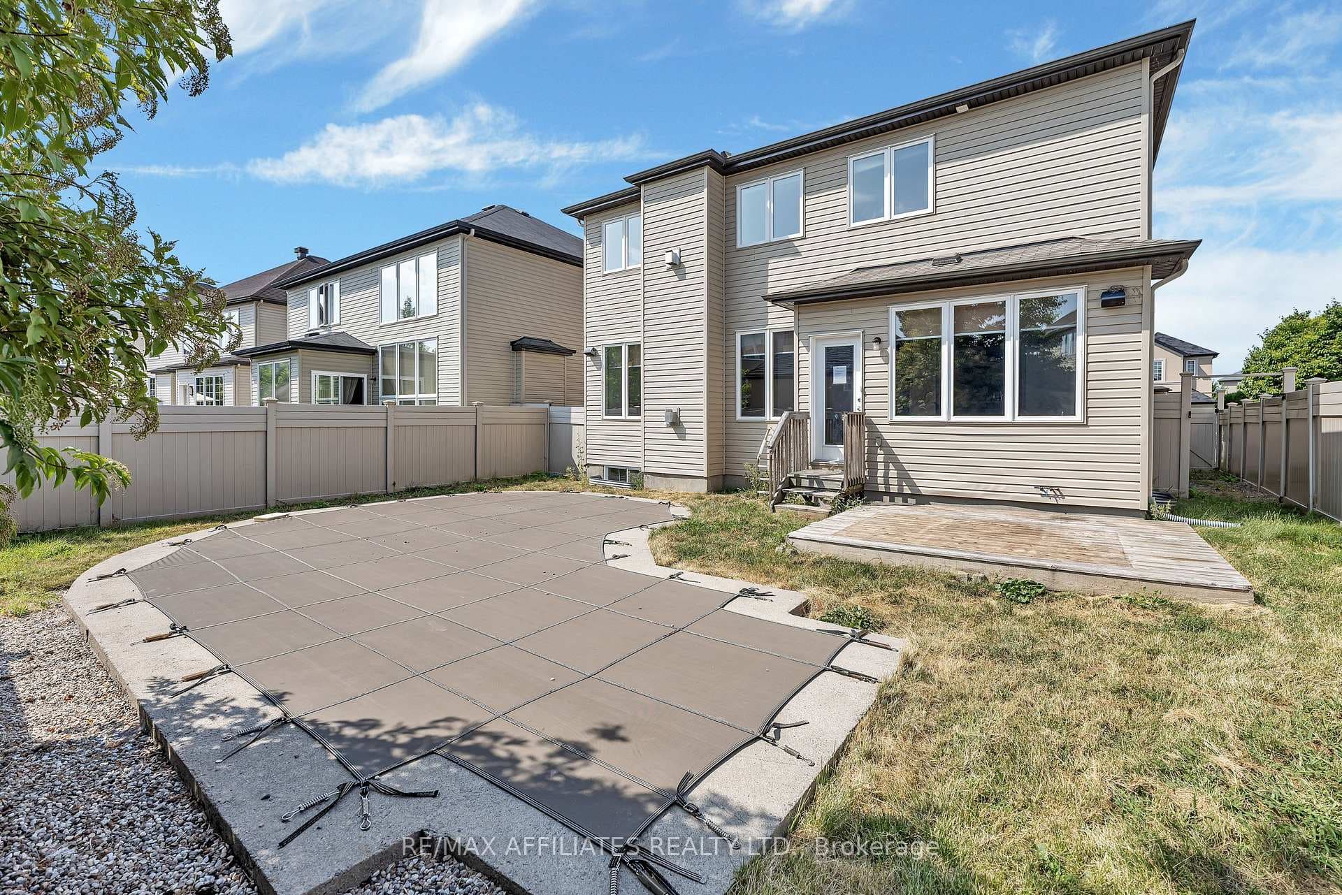 994 Fieldfair Way photo 36