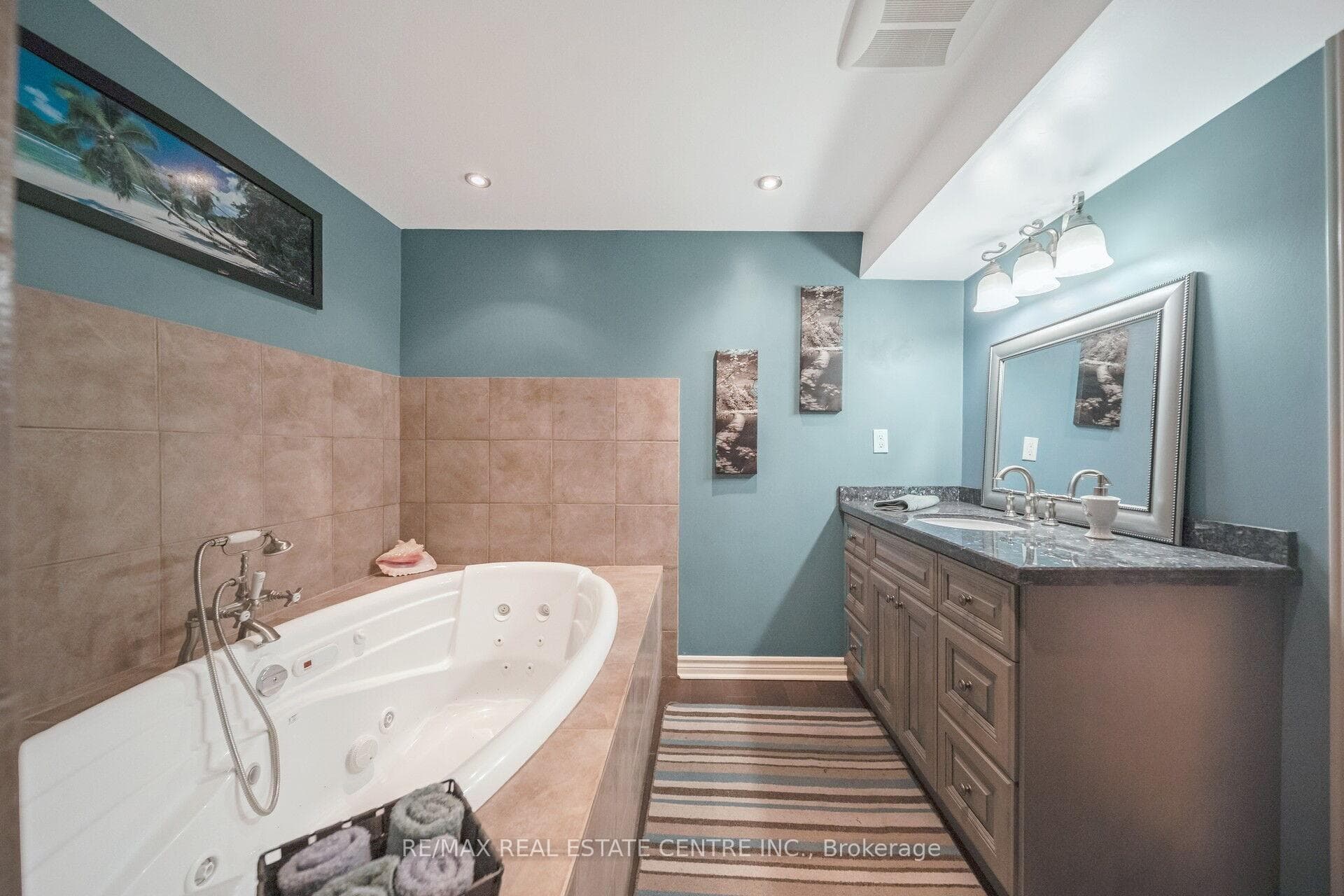 2532 Barcella Crescent photo 33