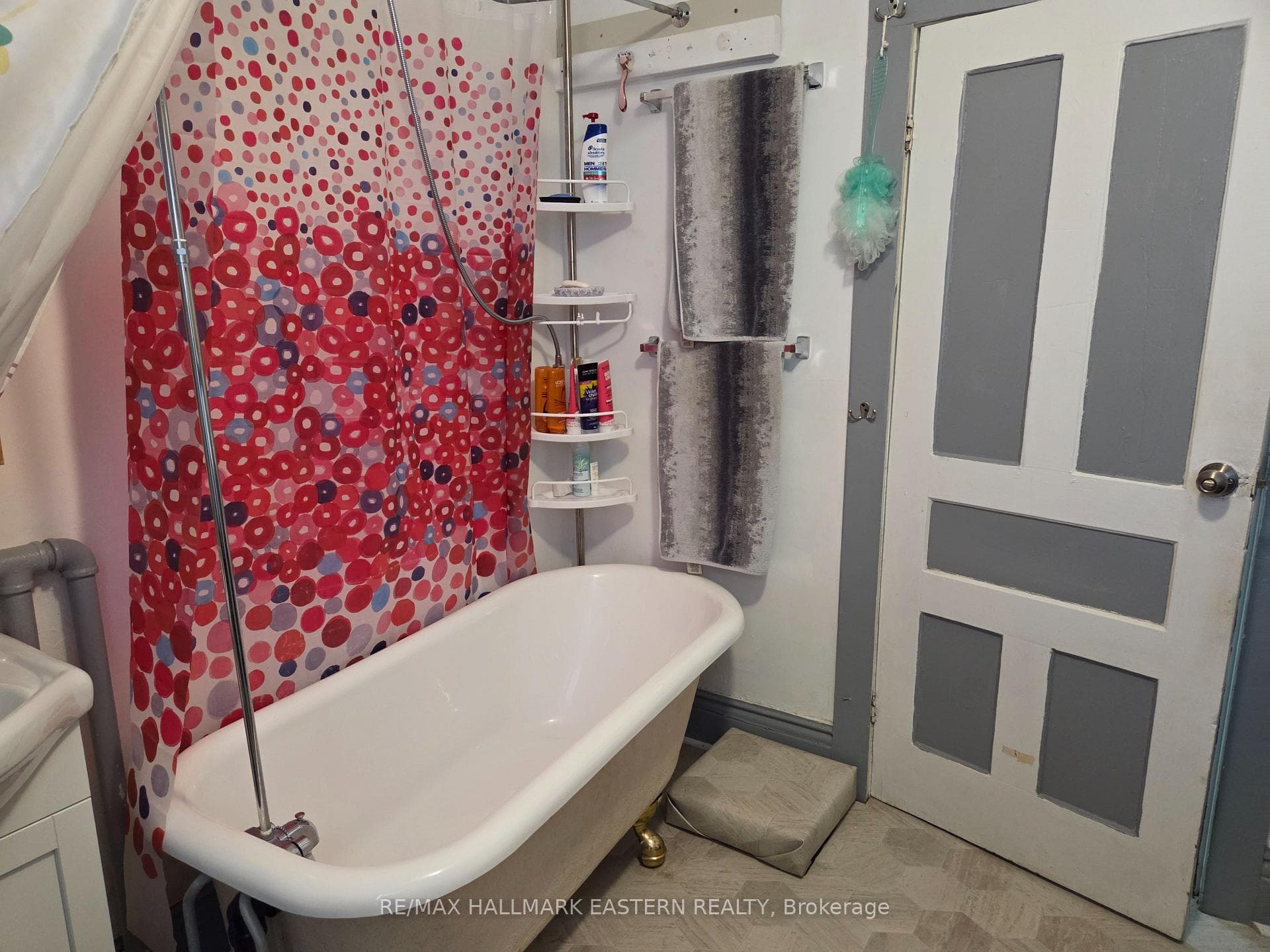 870 George Street photo 17