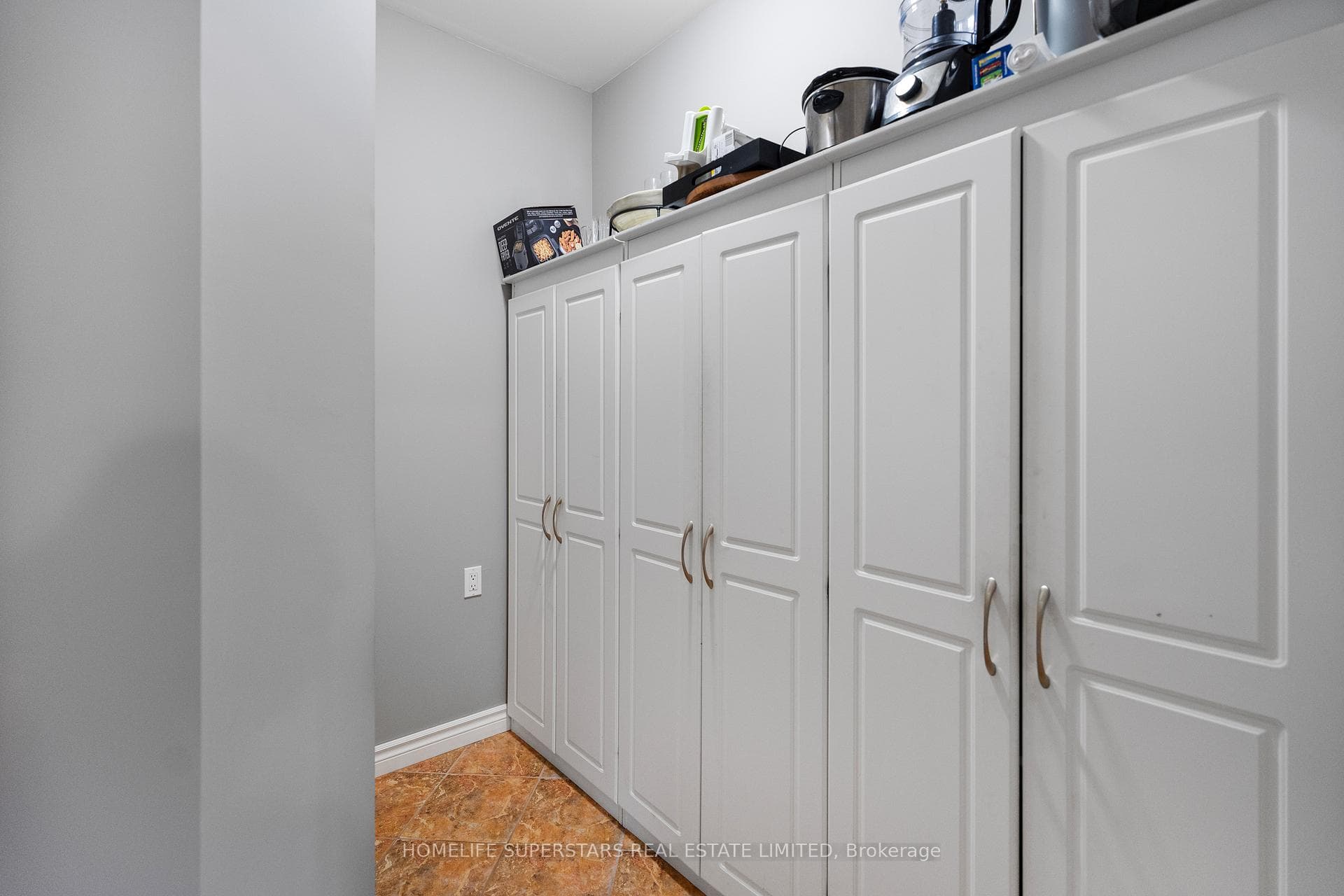 2663 Thompson Road photo 11