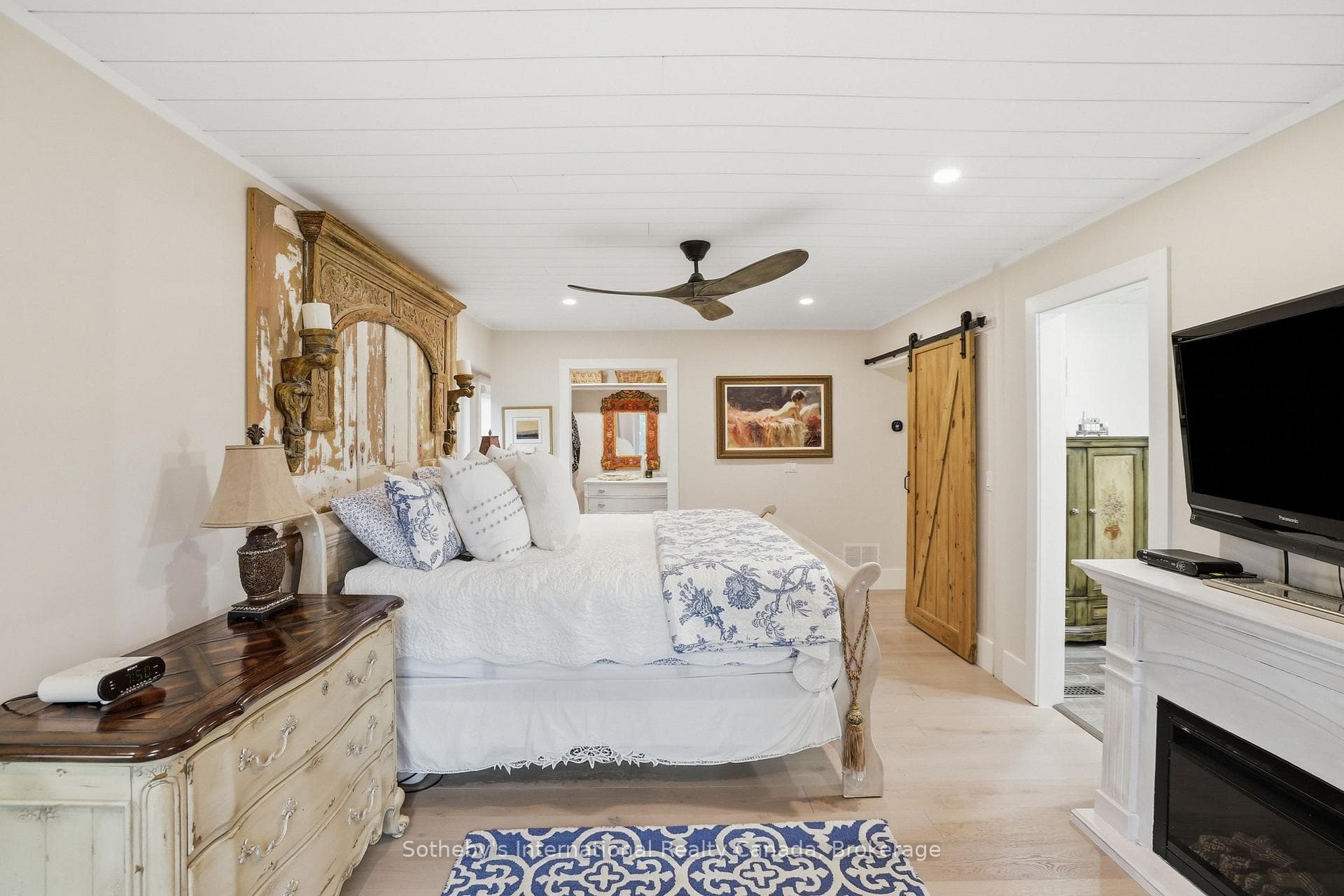 9263 91 County Road photo 22