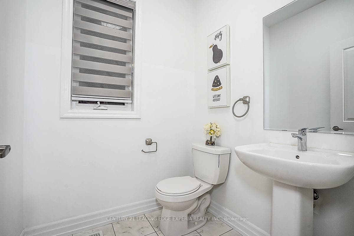 11 Micklefield Avenue photo 18