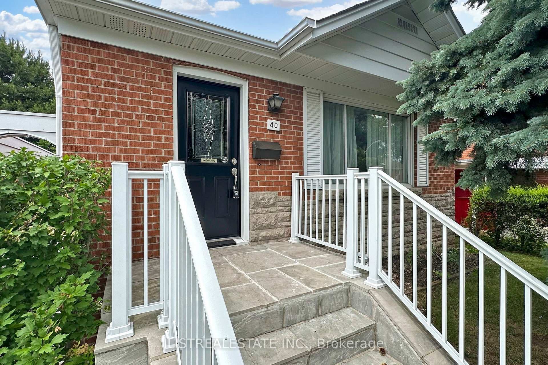 40 Ionview Road photo 3