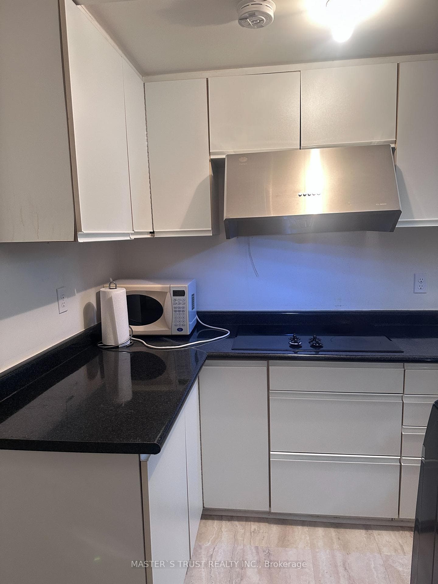 57 Weatherstone Crescent photo 8