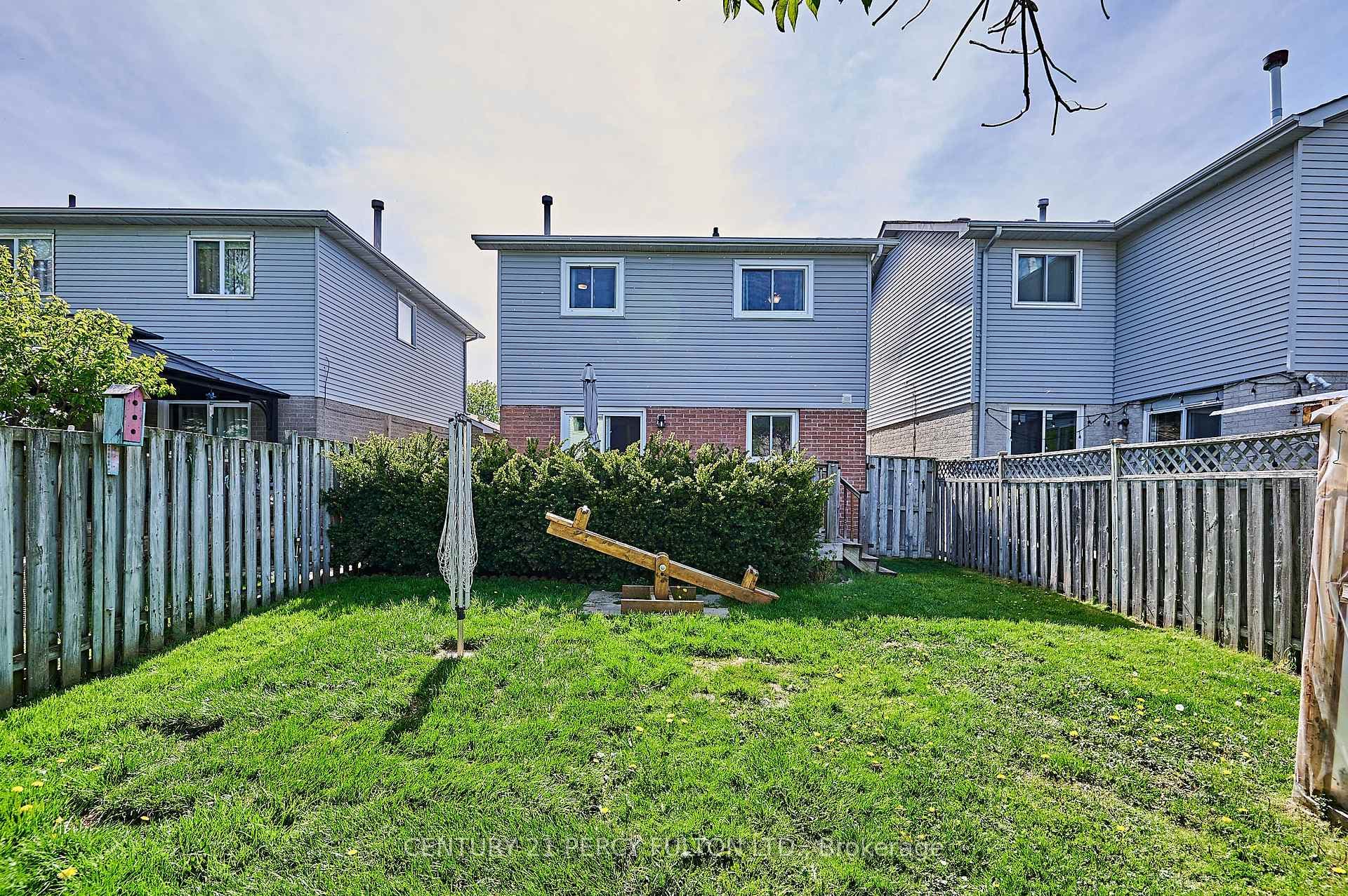 89 Barnes Drive photo 39