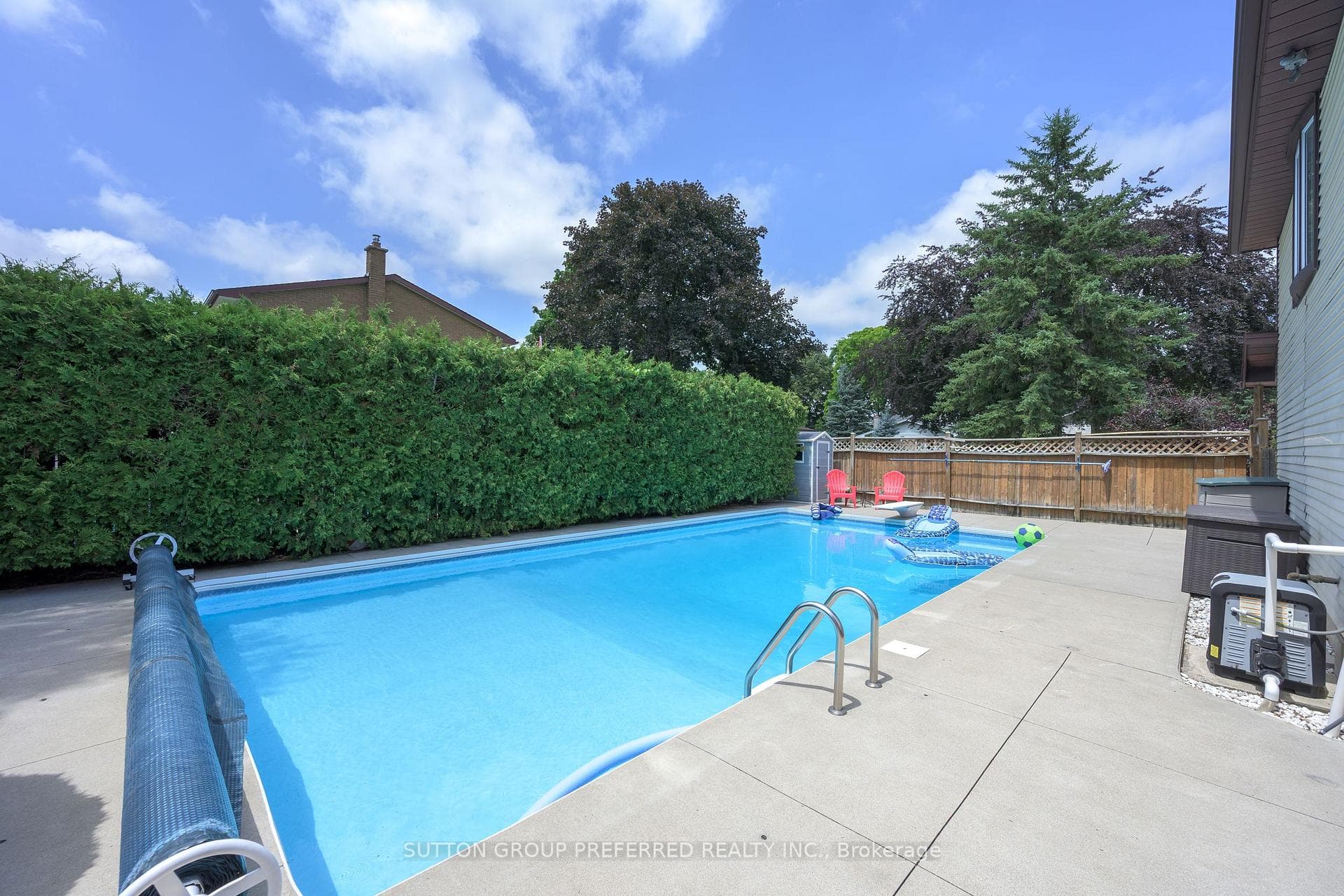 90 Glenburnie Crescent photo 8