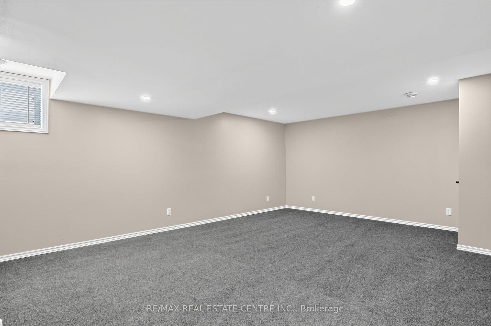 Rec room with closet- can be used as a 5th bedroom