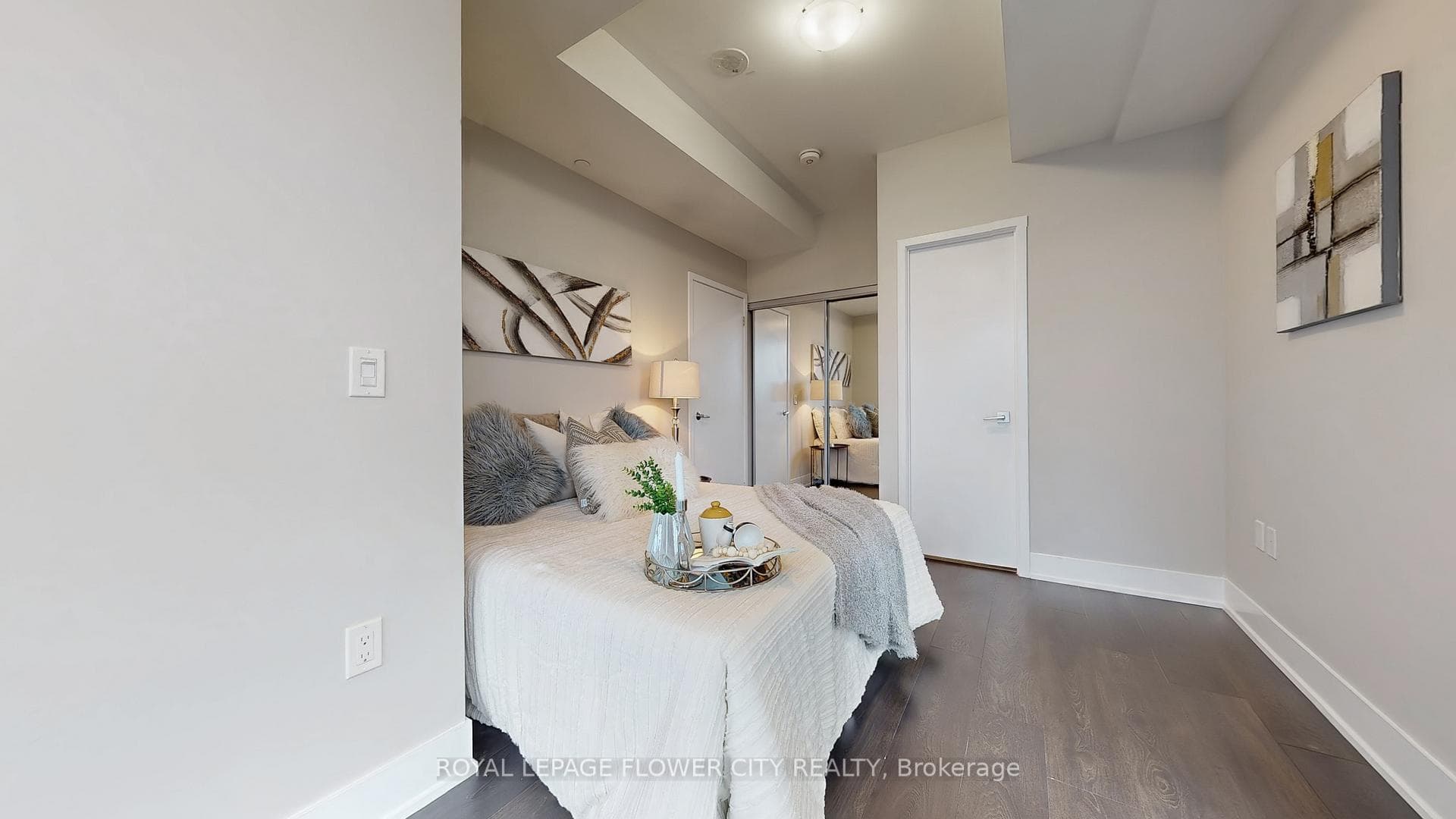 2908 Highway 7 Road Unit 325 photo 23