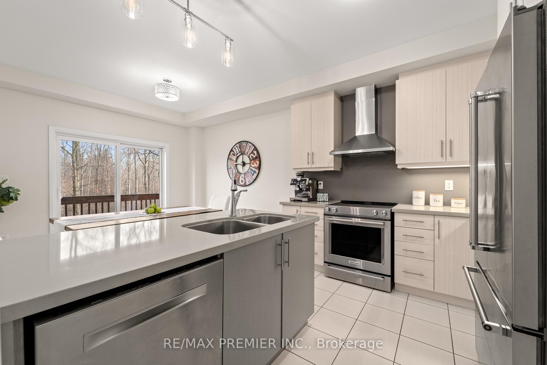29 Oliana Way photo 16