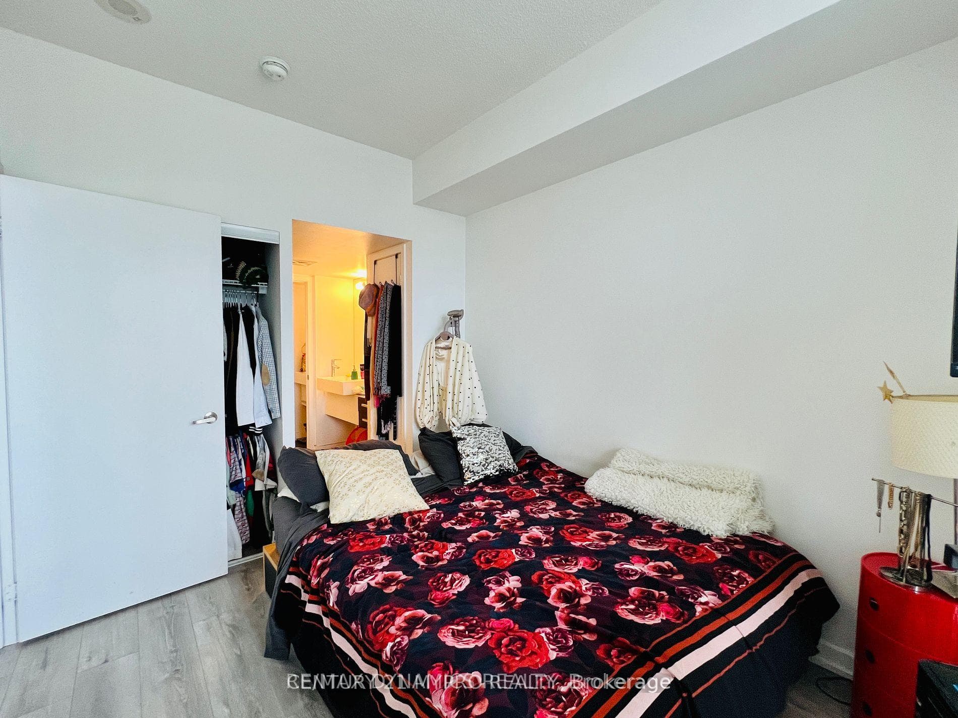38 Dan Leckie Way Unit 2009 photo 14