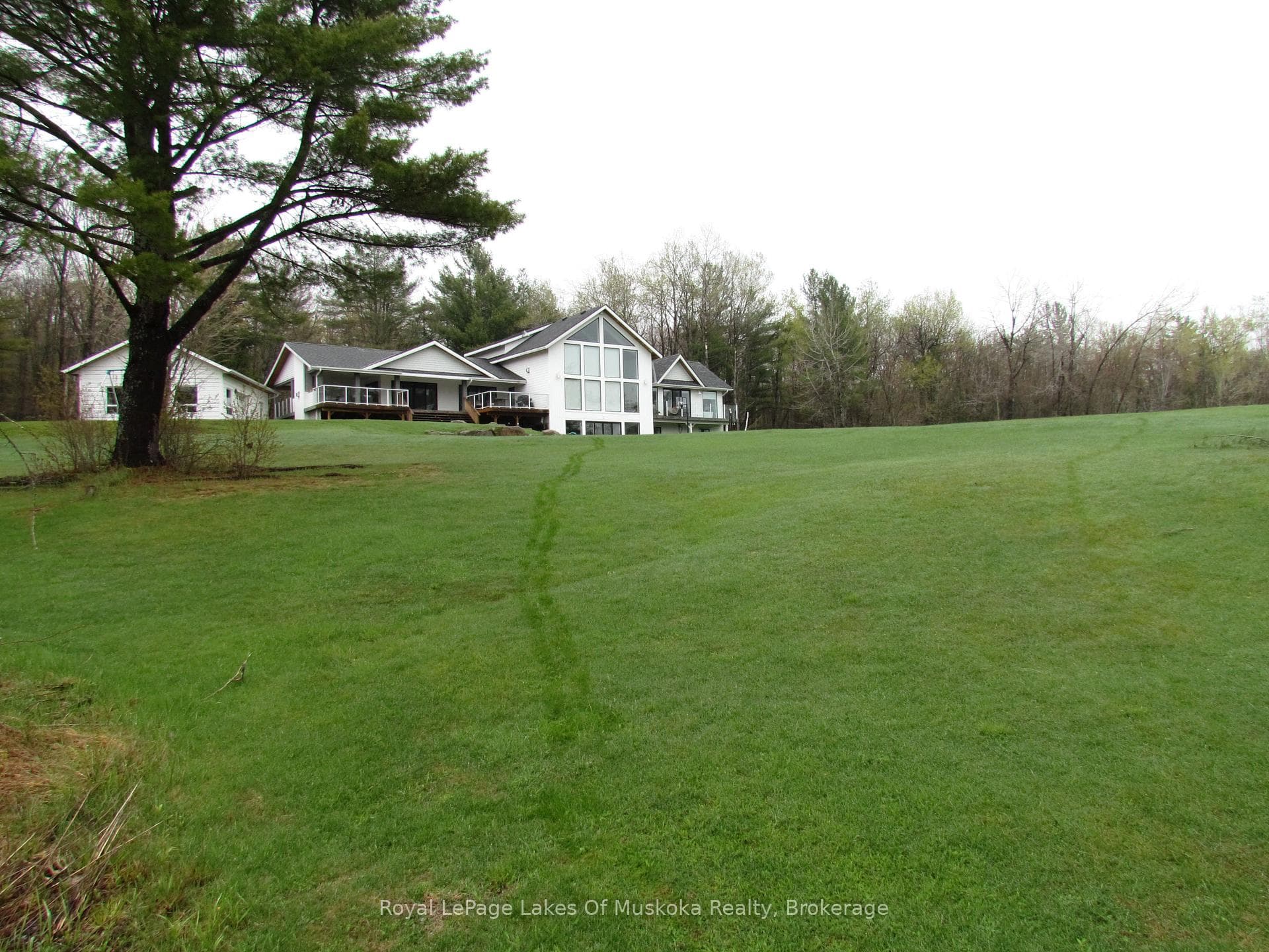 1-1331 South Monck Drive photo 11