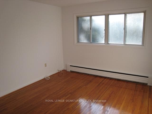 21 Charlemagne Drive photo 8