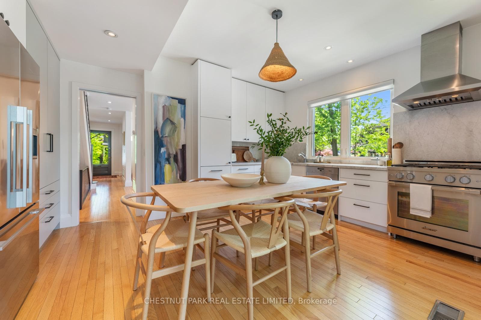188 Silver Birch Avenue photo 13