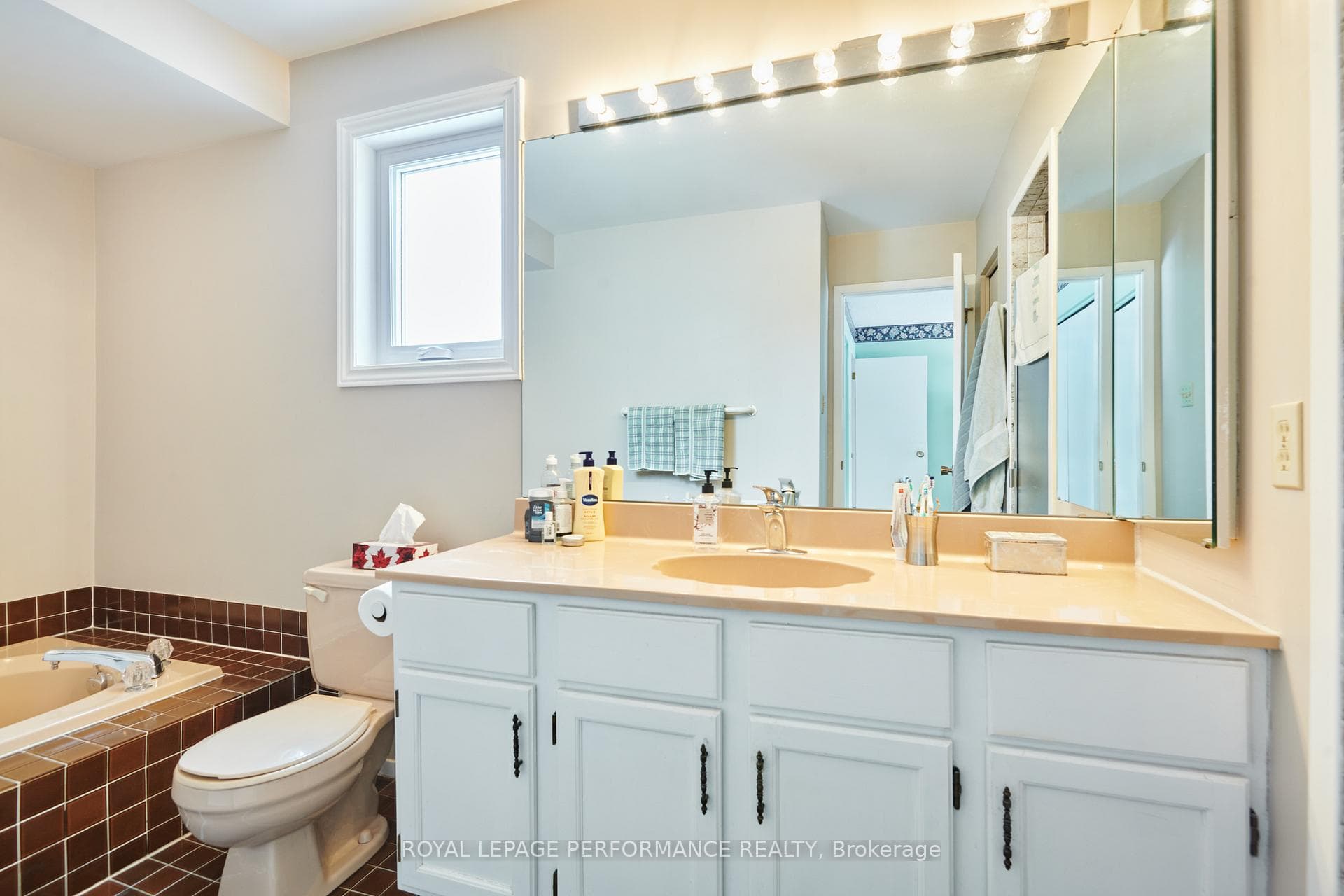 43 Waterview Court photo 24