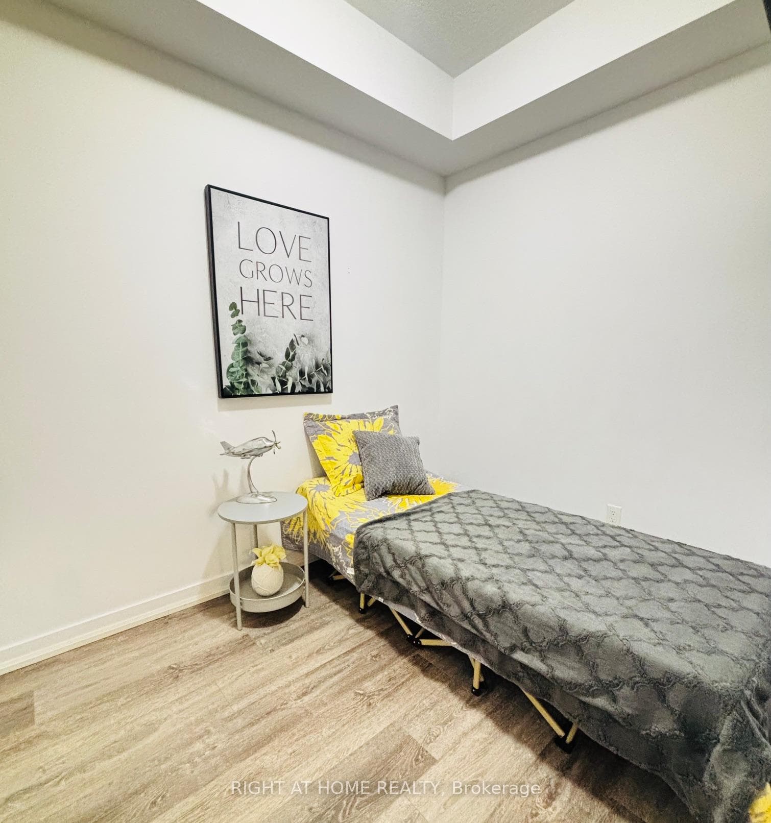 2486 Old Bronte Road Unit 518 photo 13