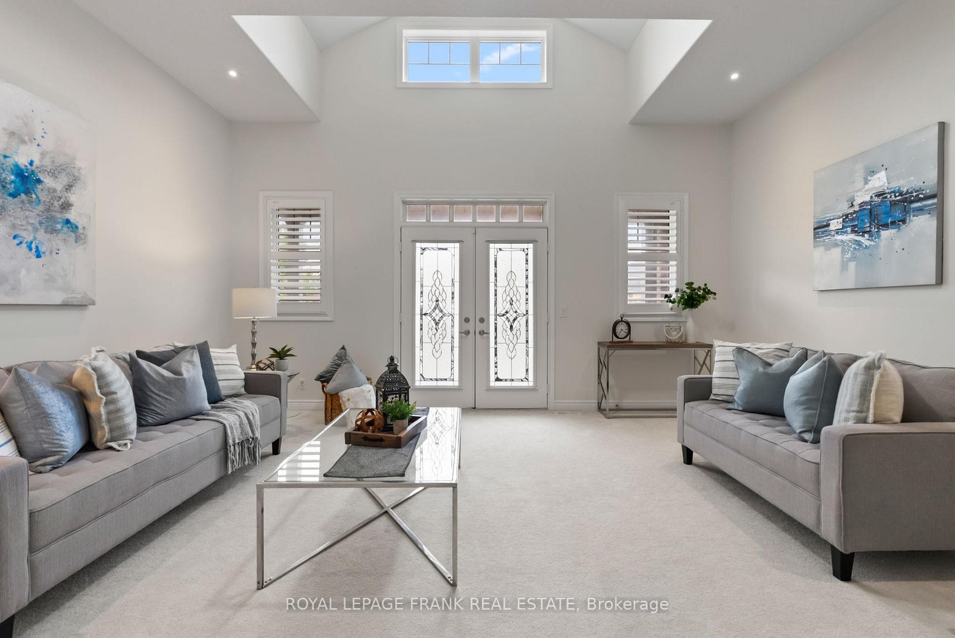 2428 Victoria Park Street photo 17