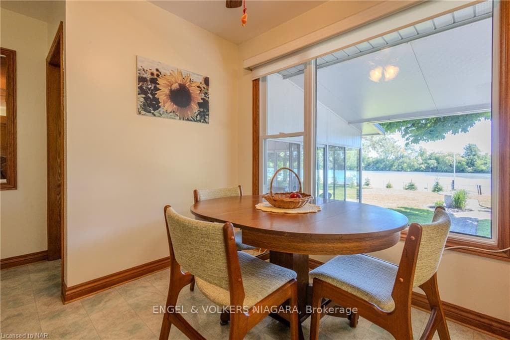 32 LOCKVIEW Crescent photo 14