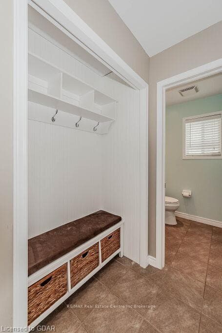23 SINCLAIR Street photo 6