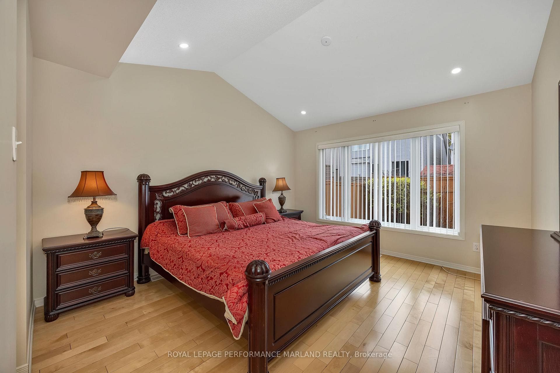 30 Yorkwood Place photo 15