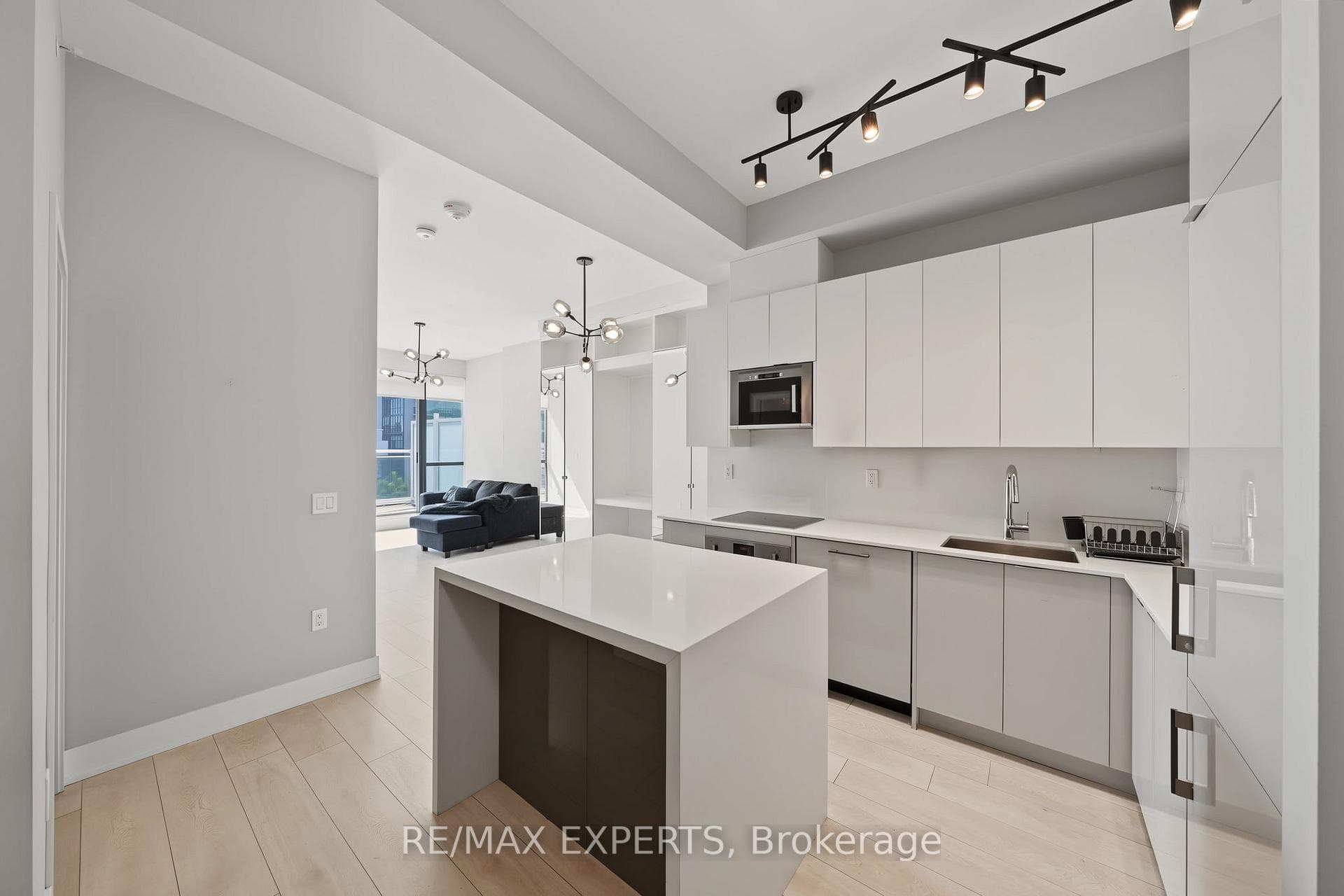 2916 Highway 7 N/A Unit 201 photo 8