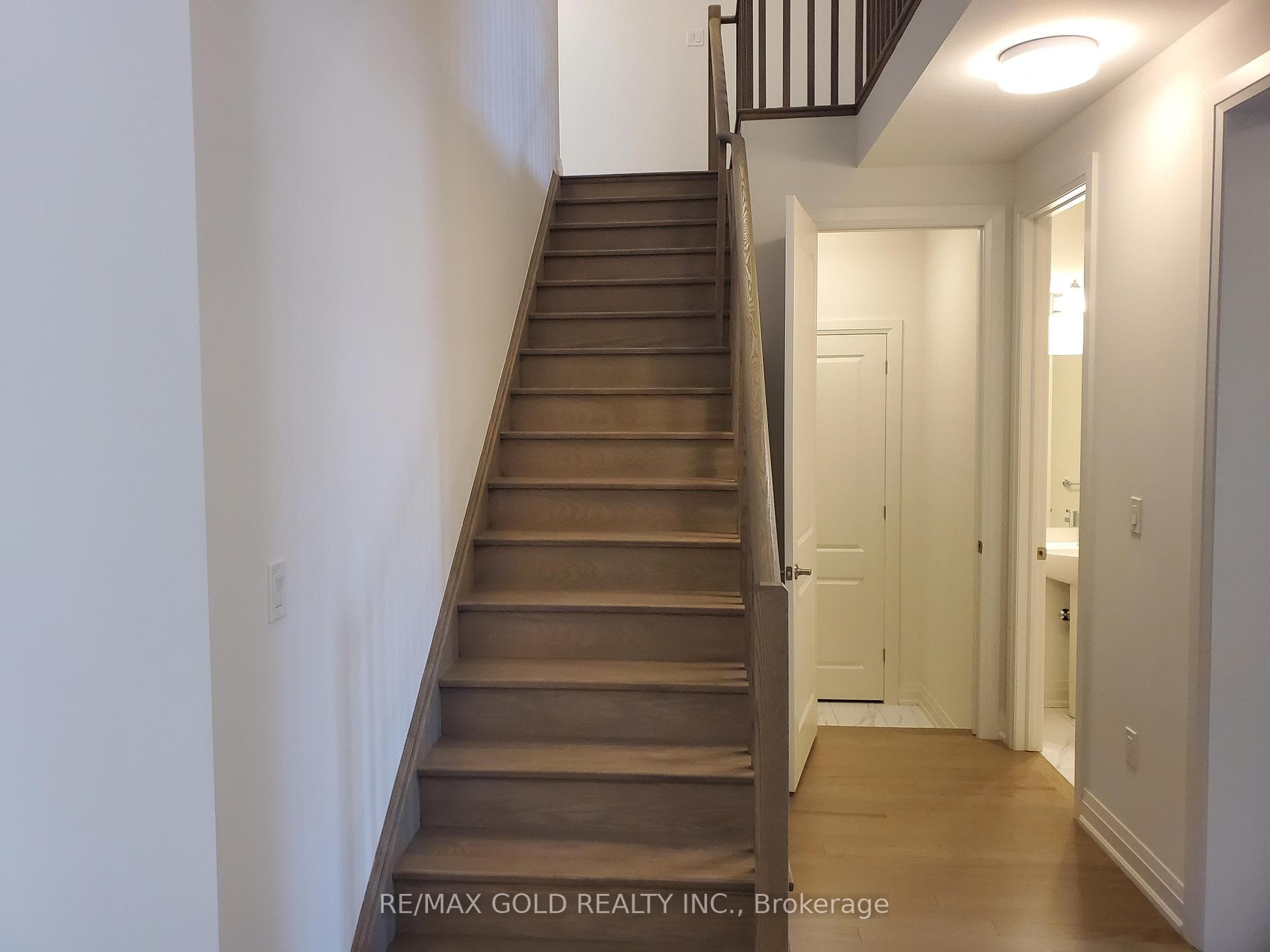14 Sparrow Way photo 9