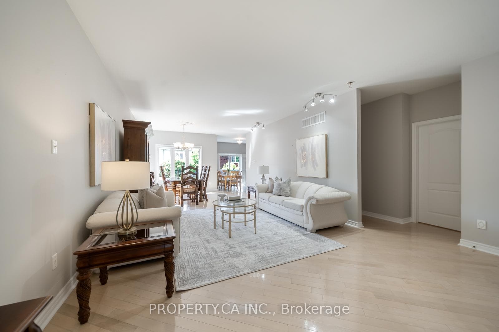 1143 Carding Mill Place photo 14