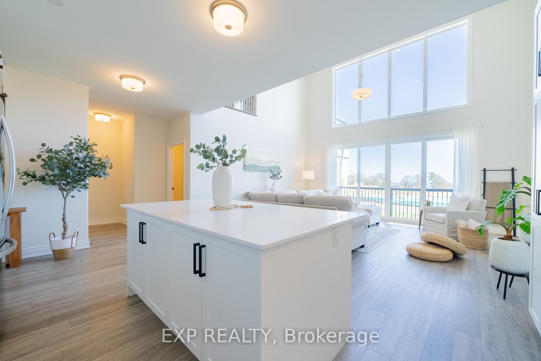 219 Strachan Street photo 7