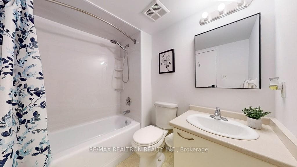 75 Weldrick Road Unit 818 photo 25